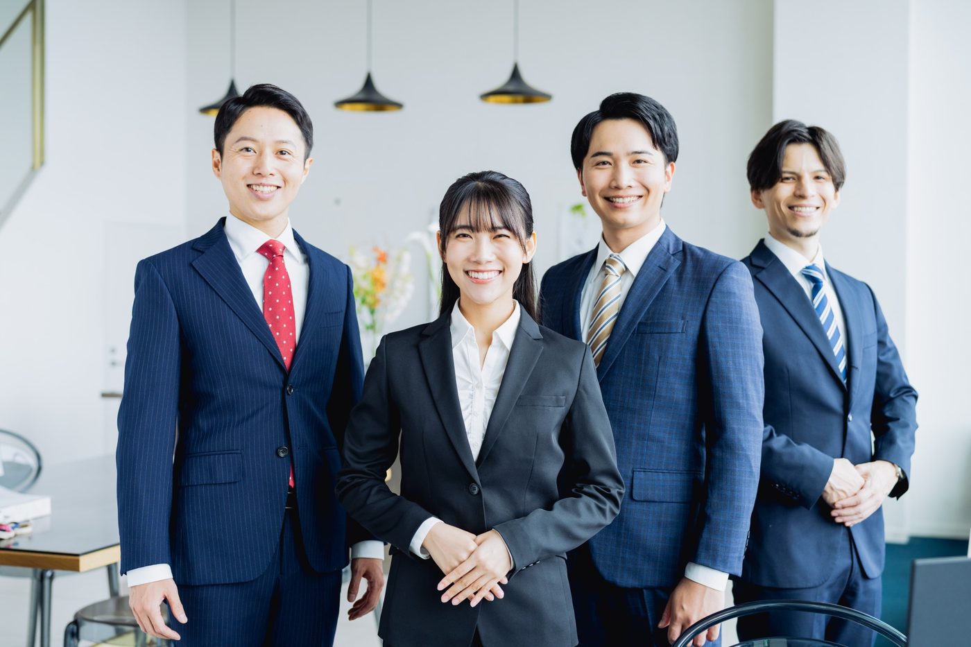 企業の採用担当者たち